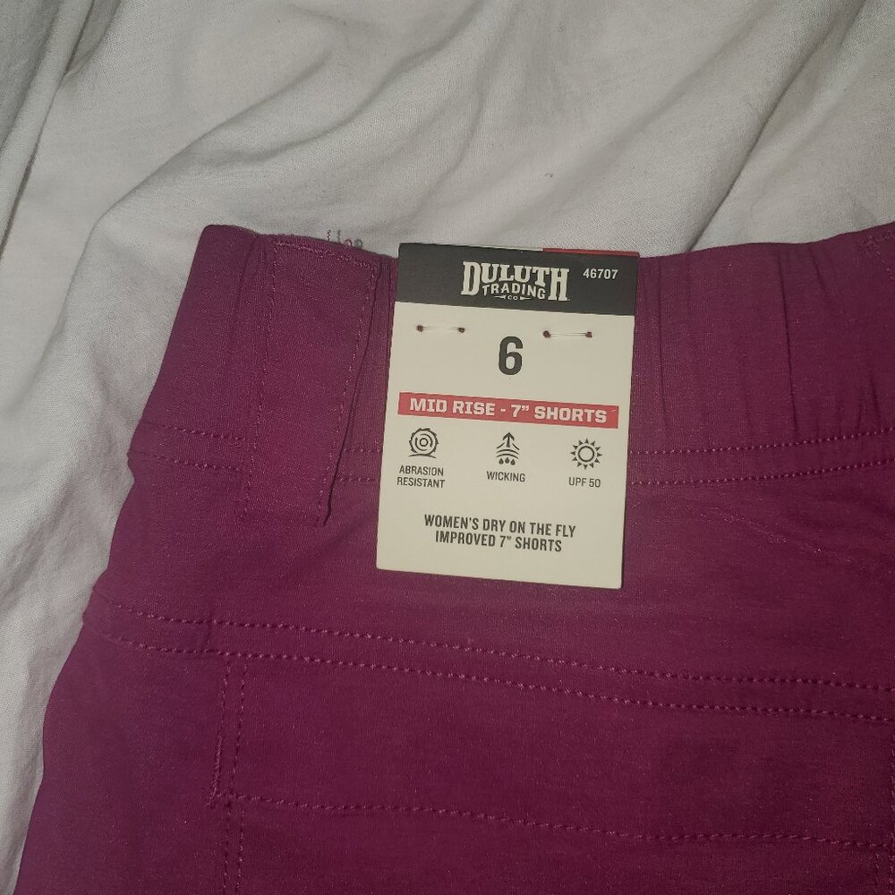 Womens Dry On The Fly shorts sz6 NWT